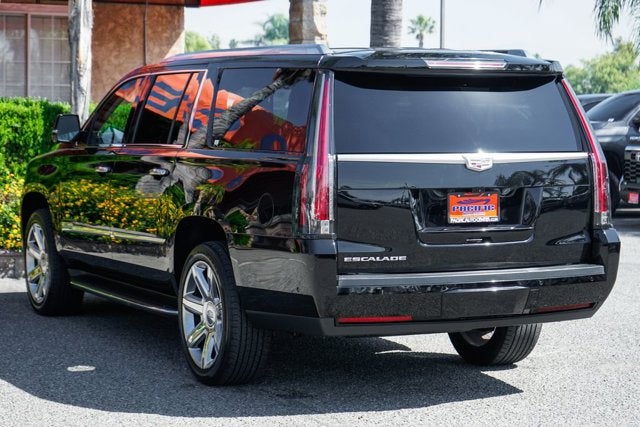 2018 Cadillac Escalade ESV Premium