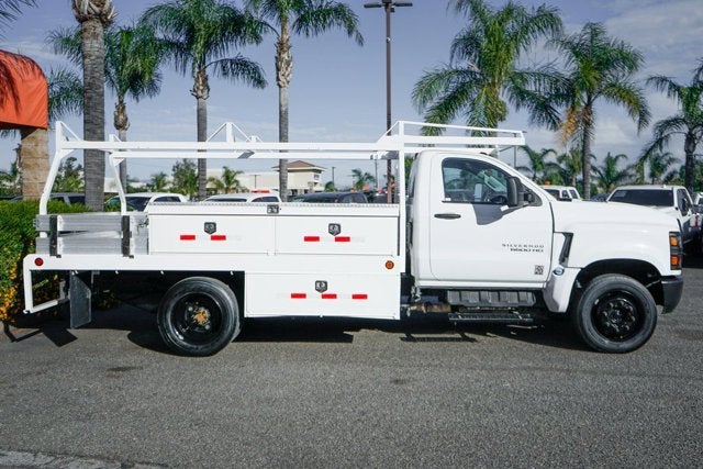 2023 Chevrolet Silverado 5500HD Work Truck