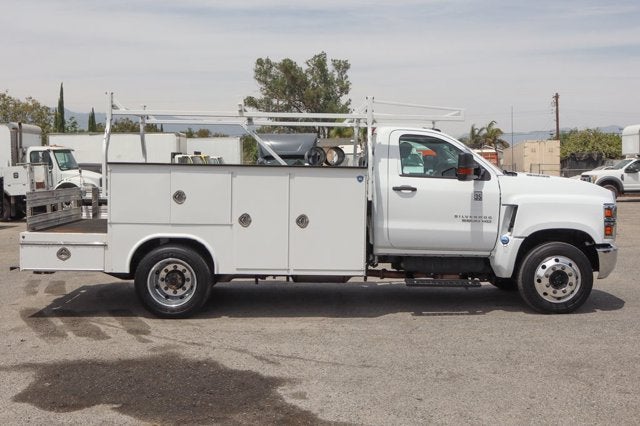 2023 Chevrolet Silverado 5500HD Work Truck