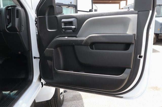 2023 Chevrolet Silverado 5500HD Work Truck
