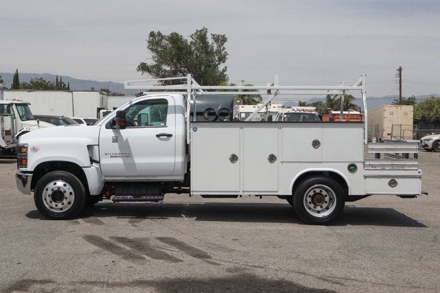 2023 Chevrolet Silverado 5500HD Work Truck