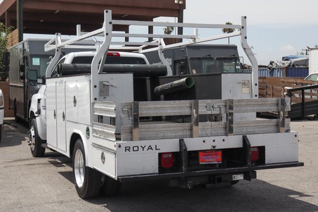 2023 Chevrolet Silverado 5500HD Work Truck