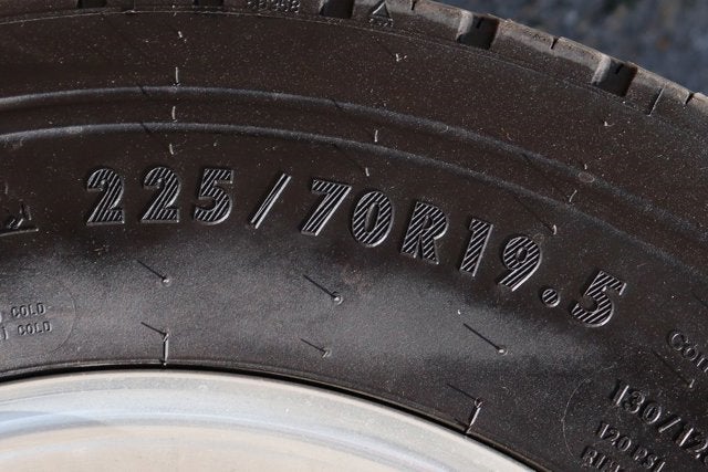 2023 Chevrolet Silverado 6500HD 1LT