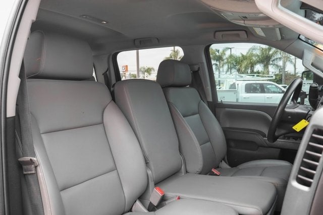 2020 Chevrolet Silverado 6500HD 1WT