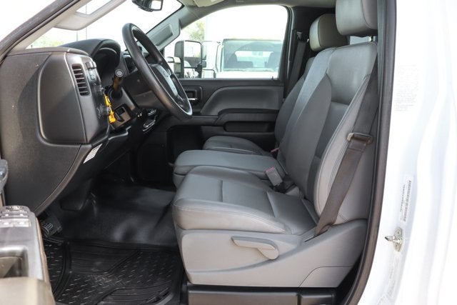 2021 Chevrolet Silverado 6500HD 1LT