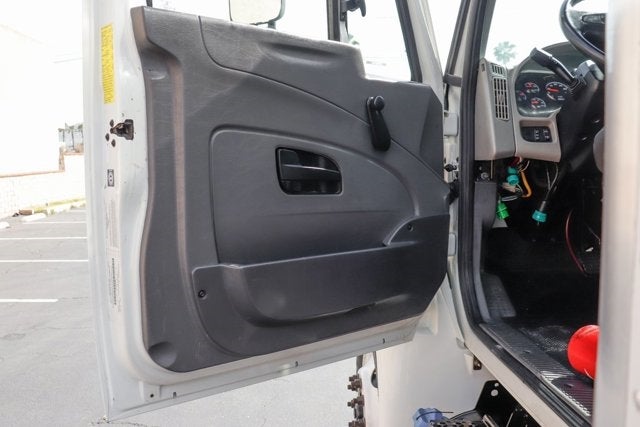 2019 International 4300 Base