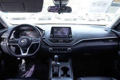 2022 Nissan Altima 2.0 SR