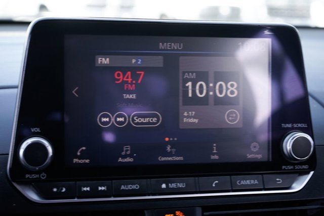 2022 Nissan Altima 2.0 SR