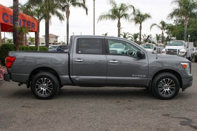 2021 Nissan Titan SV