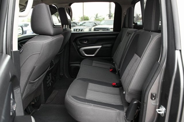 2021 Nissan Titan SV