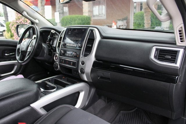 2021 Nissan Titan SV