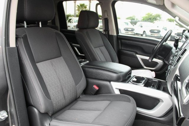 2021 Nissan Titan SV