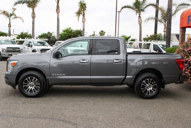2021 Nissan Titan SV