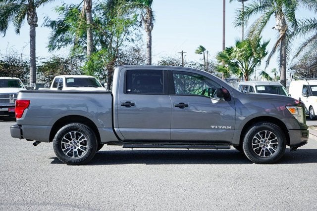 2022 Nissan Titan SV