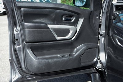 2022 Nissan Titan SV