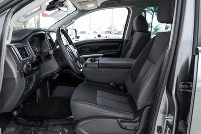 2022 Nissan Titan SV
