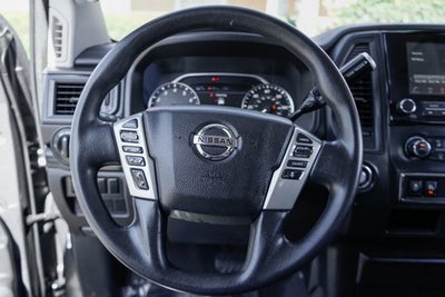 2022 Nissan Titan SV