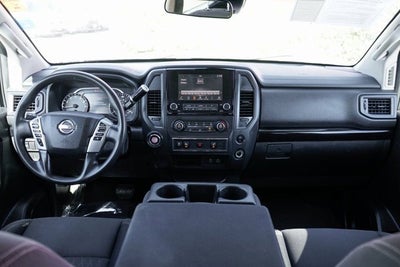 2022 Nissan Titan SV