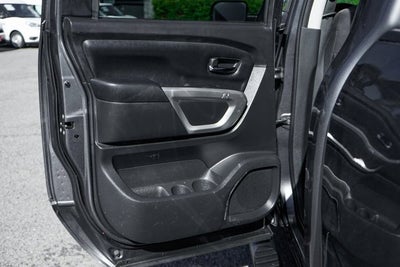 2022 Nissan Titan SV