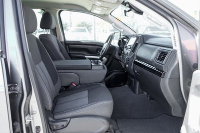 2022 Nissan Titan SV