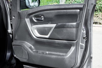 2022 Nissan Titan SV