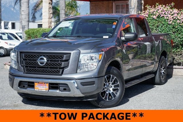 2022 Nissan Titan SV