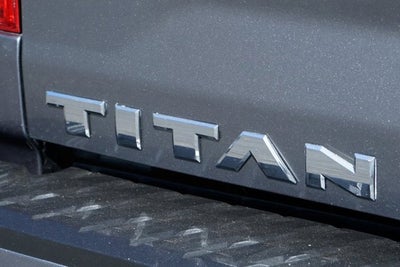 2022 Nissan Titan SV