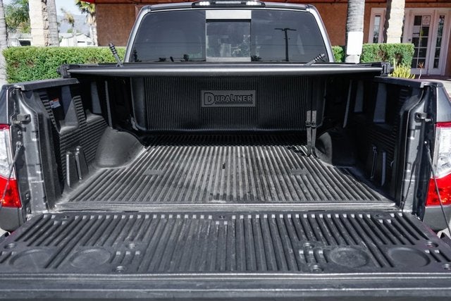 2022 Nissan Titan SV