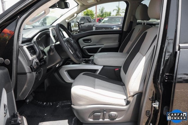 2020 Nissan Titan SV