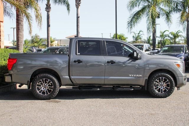 2023 Nissan Titan SV