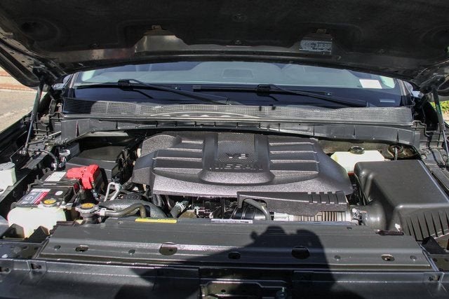 2023 Nissan Titan SV