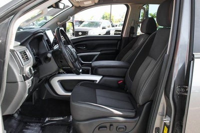 2023 Nissan Titan SV