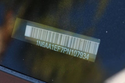 2023 Nissan Titan SV