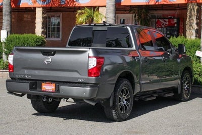 2023 Nissan Titan SV