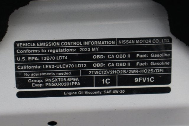 2023 Nissan Titan SV