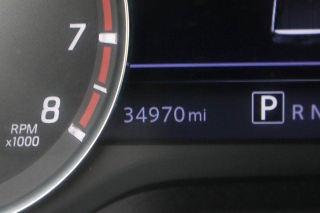 2023 Nissan Titan SV