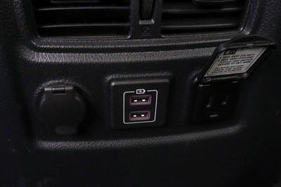 2023 Nissan Titan SV