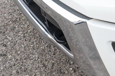 2023 Nissan Titan SV