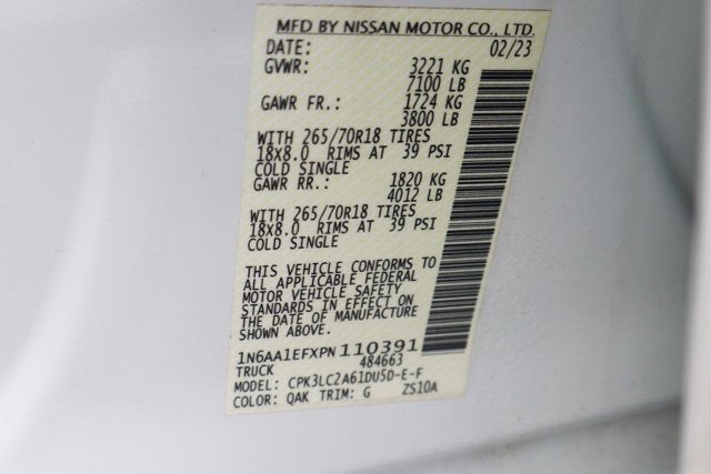 2023 Nissan Titan SV