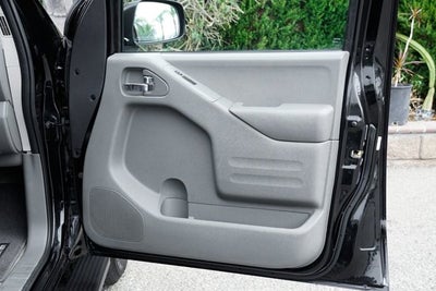 2017 Nissan Frontier SV