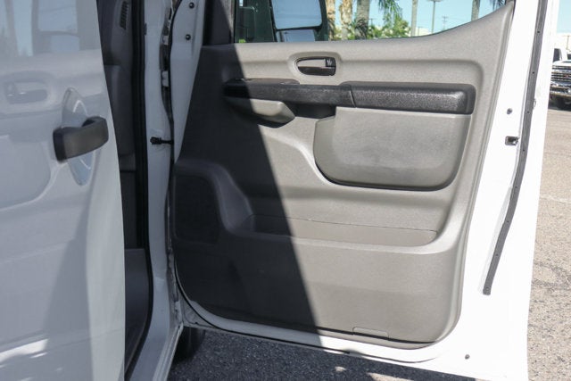 2018 Nissan NV2500 HD S