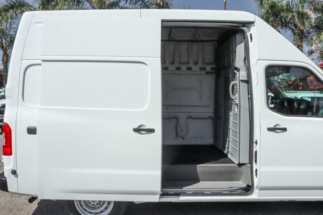 2016 Nissan NV2500 HD S