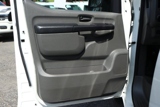 2016 Nissan NV2500 HD S