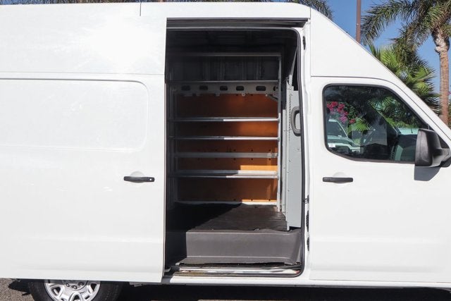 2020 Nissan NV2500 HD SV