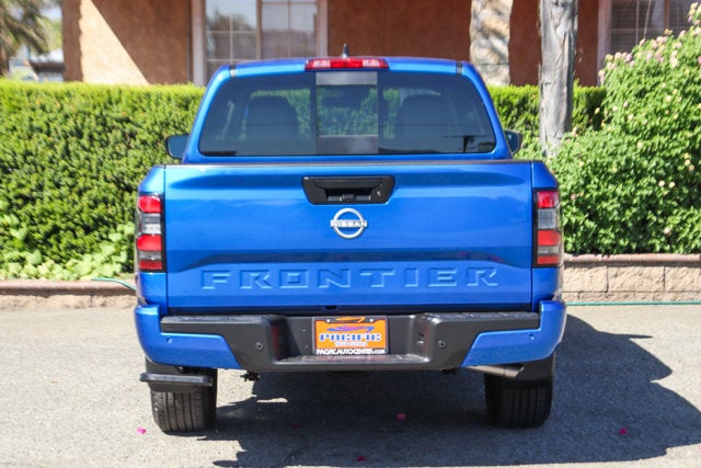 2025 Nissan Frontier SV