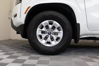 2024 Nissan Frontier SV