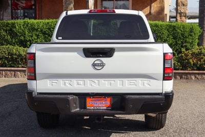 2022 Nissan Frontier S
