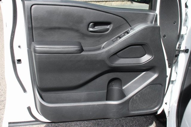 2025 Nissan Frontier S