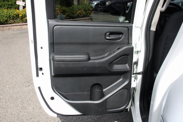 2025 Nissan Frontier S