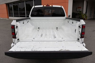 2022 Nissan Frontier SV